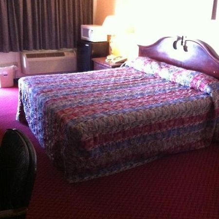 Midtown Motel Newport News Oda fotoğraf