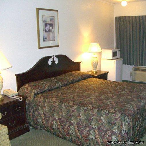 Midtown Motel Newport News Oda fotoğraf
